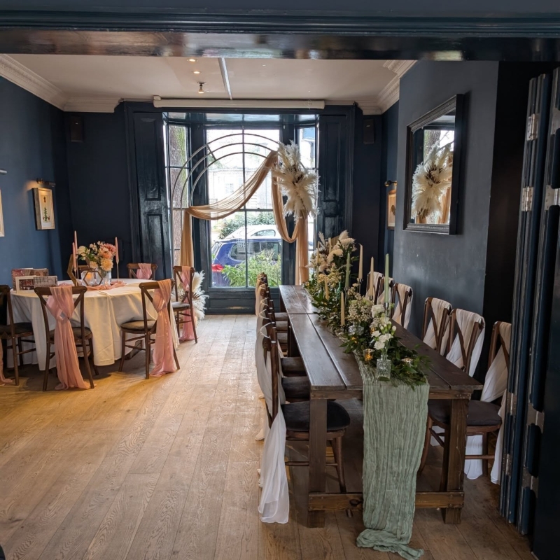 Gallery image 3: belles-and-beaus