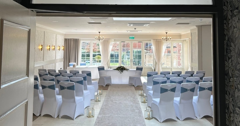 Image 3: Belles & Beaus