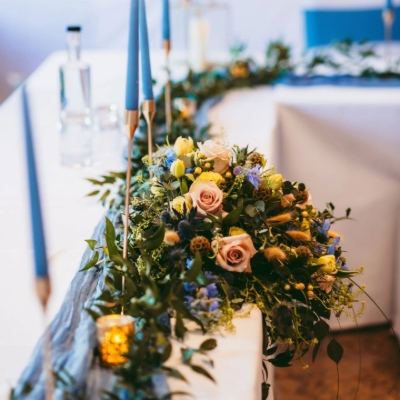 Image 6: Belles & Beaus