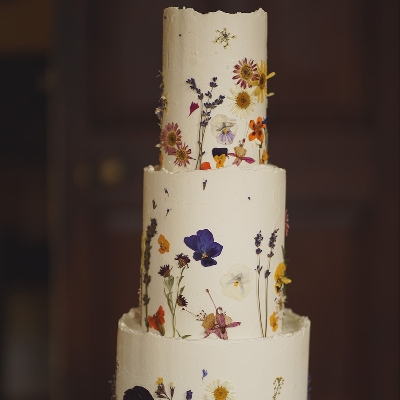 Marnie’s Bakery is known for its unique and creative wedding cakes