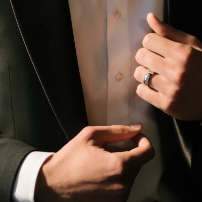 Grooms' News: The Ultimate Wedding Ring Guide: Everything that you need to know before buying