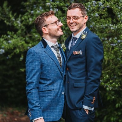 Real Weddings: LOVE AT FIRST SWIPE