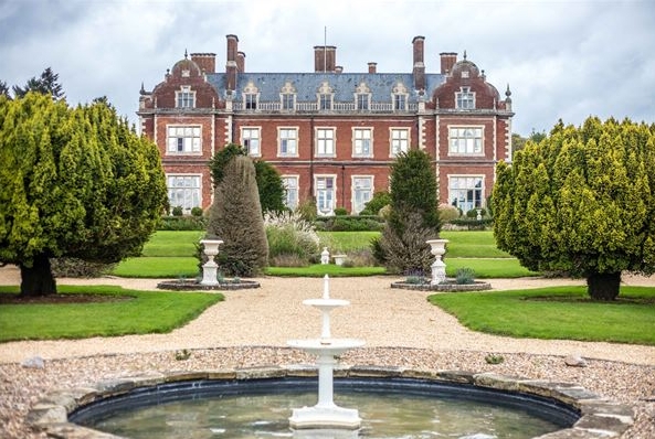 County Wedding Events coming to Lynford Hall Hotel, Thetford, Norfolk!: Image 1