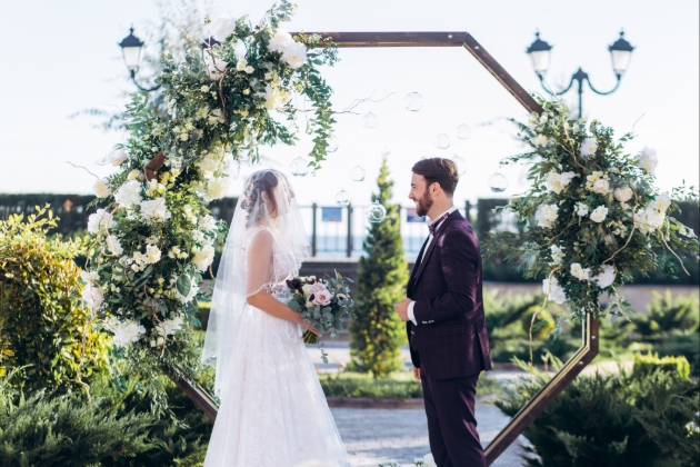 Top 10 tips for a sustainable wedding: Image 1