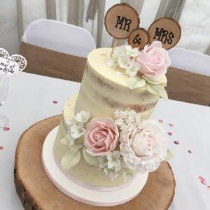 Love Wedding Cakes